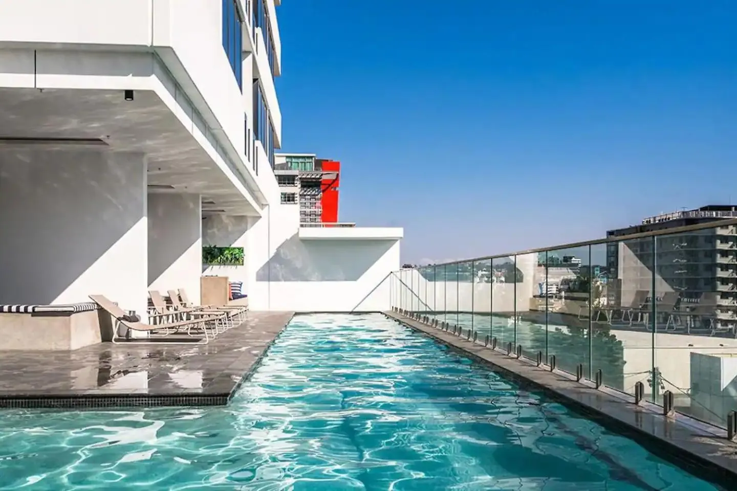 Apartament Mountain Views, King Bed, Pool, Gym & Car Park Brisbane Australia
