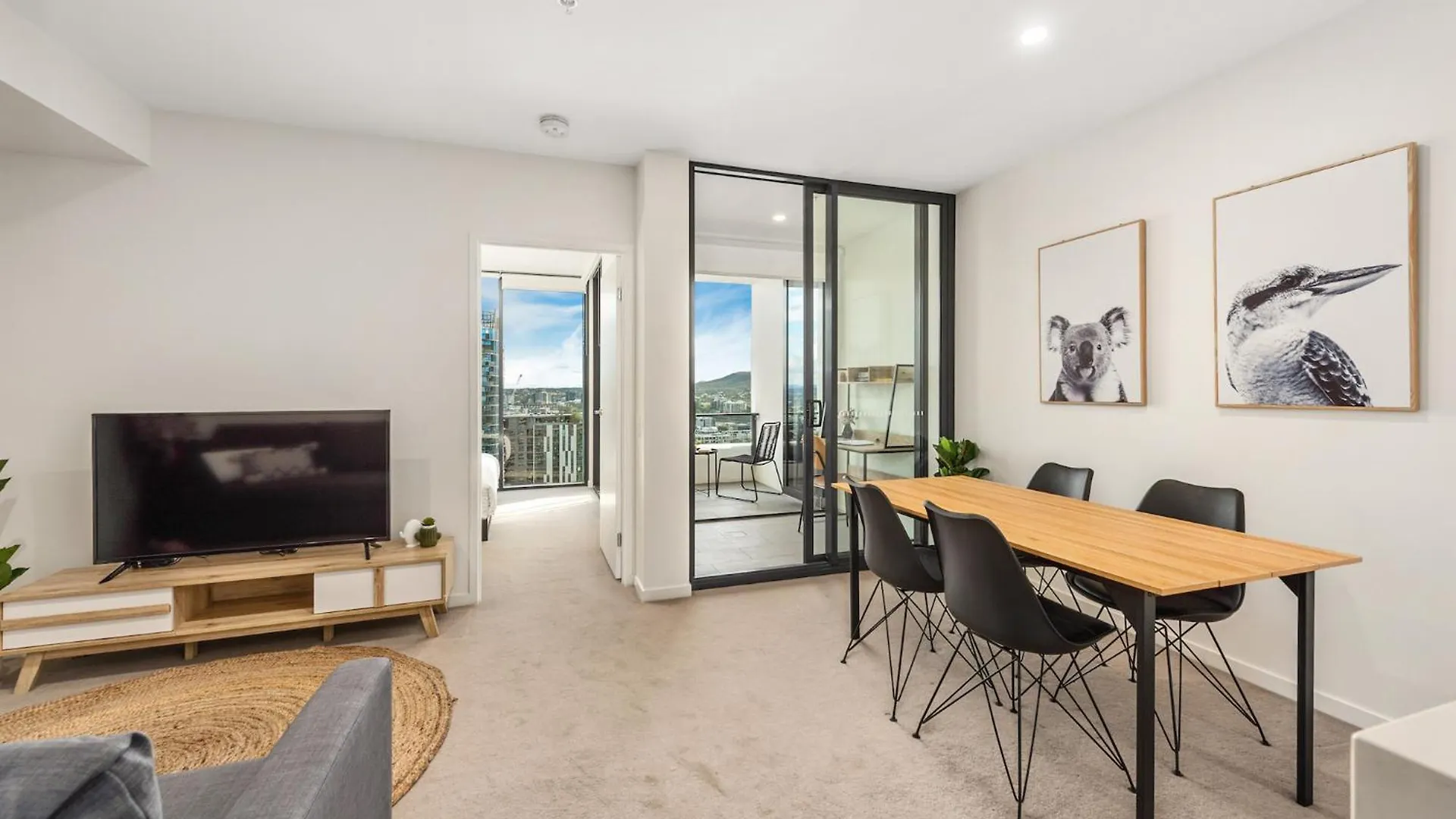 Apartament Mountain Views, King Bed, Pool, Gym & Car Park Brisbane Australia