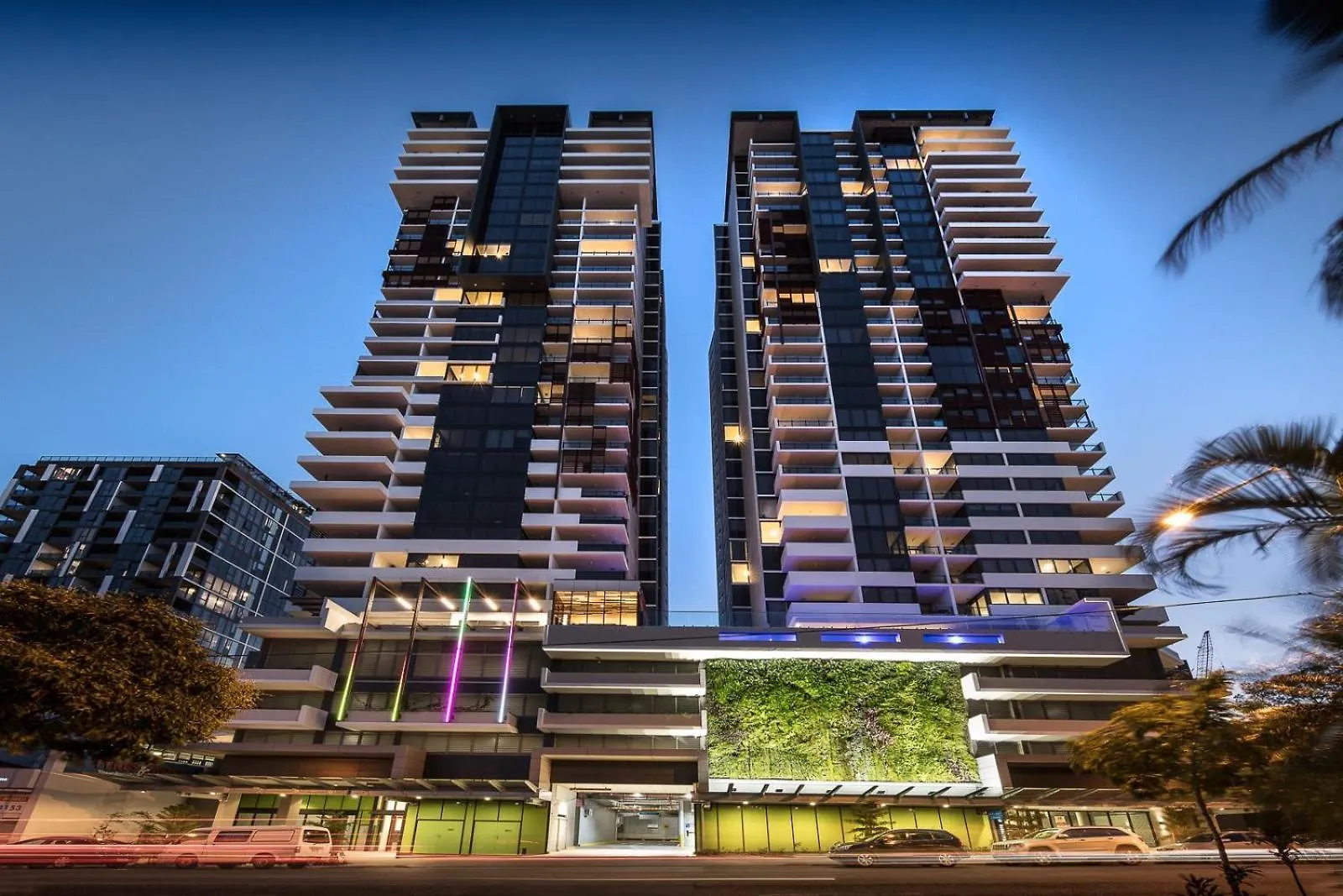 Apartament Mountain Views, King Bed, Pool, Gym & Car Park Brisbane Australia